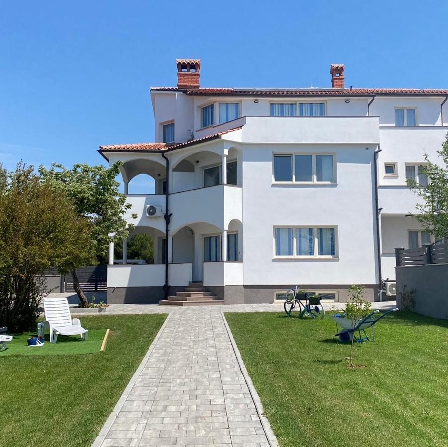 Villa Mara Pula Exteriör bild