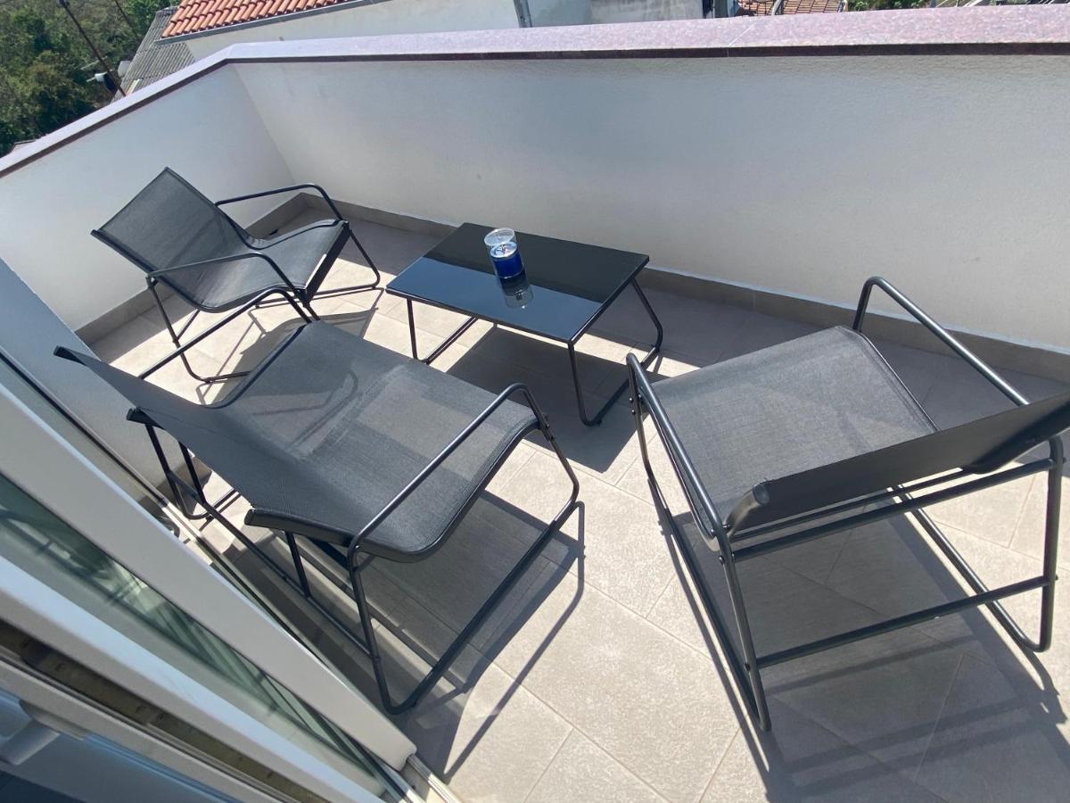 Villa Mara Pula Exteriör bild