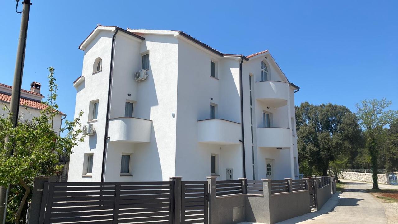 Villa Mara Pula Exteriör bild