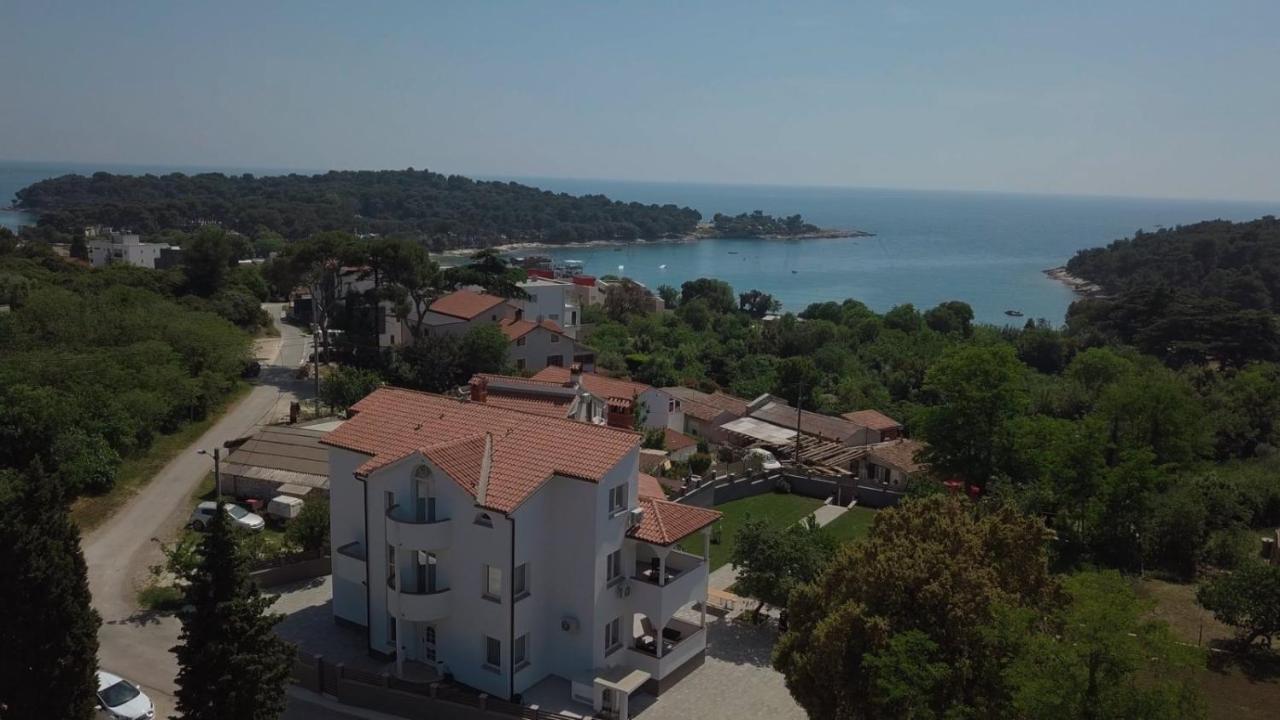 Villa Mara Pula Exteriör bild